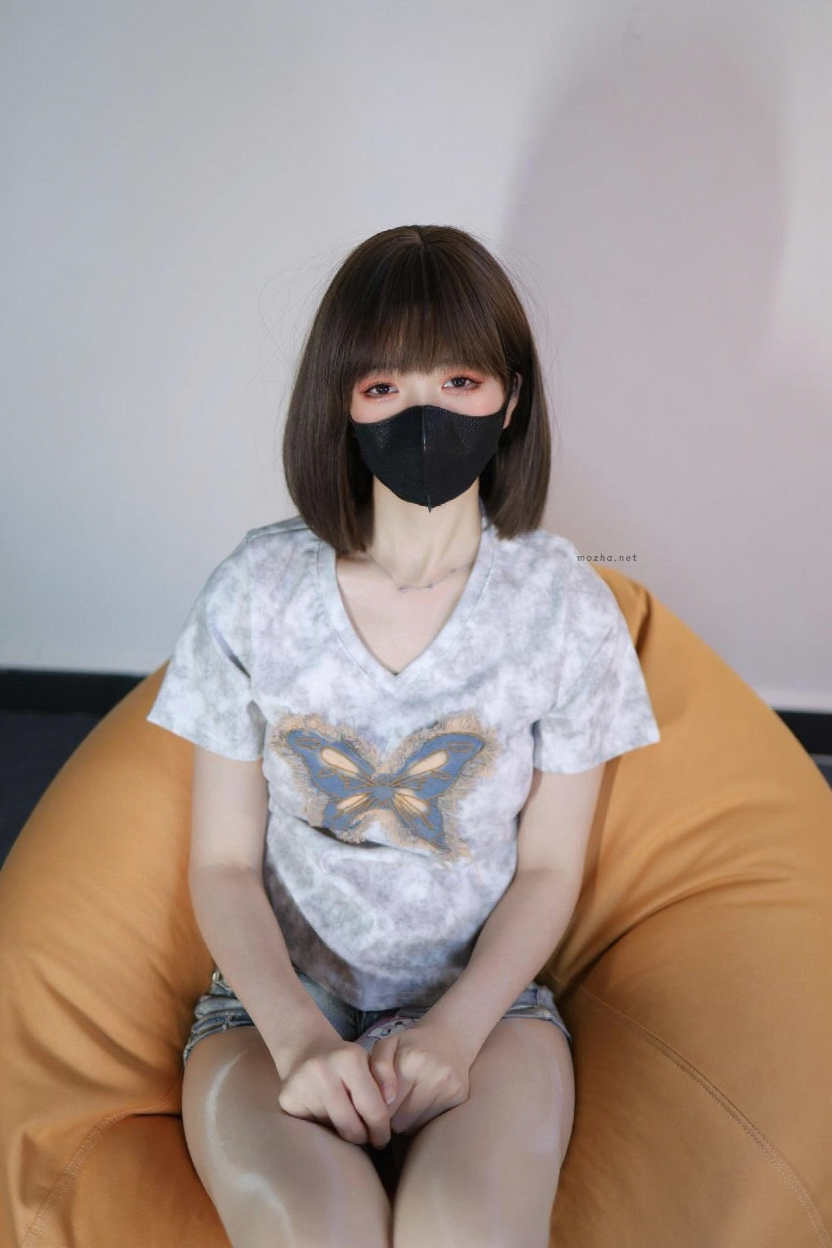 白龙猫女 – 极致的油光【9P】